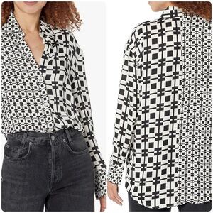 STEVE MADDEN 🔲 Black & White Geo Long-Sleeved Blouse - Size M